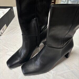 Naturalizer Platt Bootie never worn, size 7.5